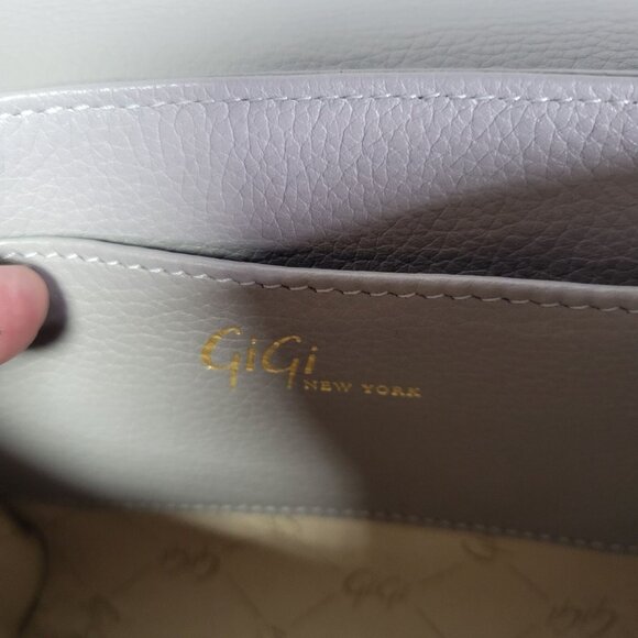 Gigi New York Gray Faux Leather Snake Print Crossbody Bag With Gold Chain Strap - Picture 9 of 10